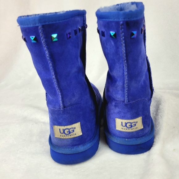 Pre-owned Rare blue Ugg boots US size 5 (big kid)with blue studs see photos - Picture 6 of 13